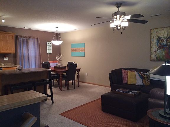 2nd image of 325 NE Kingwood