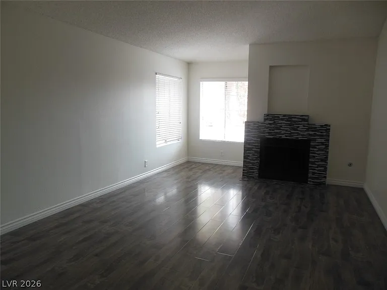 3305 Surfline Dr — Photo 4