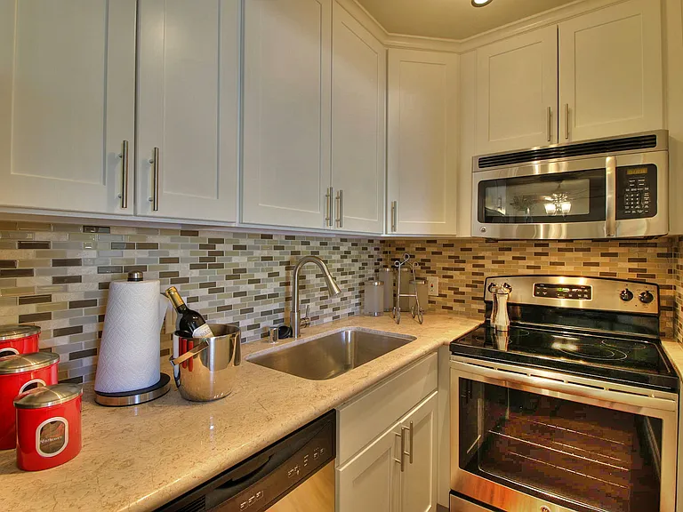 The Arbors at Mountain View Apartments — Photo 11