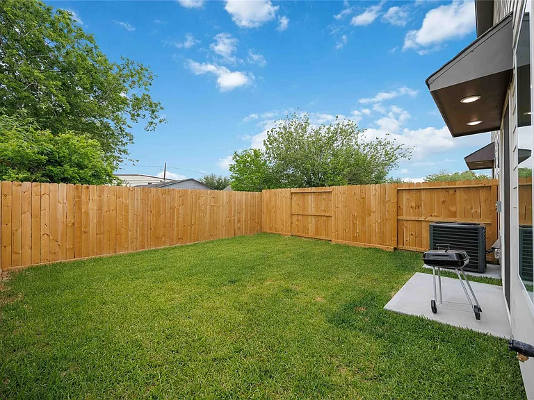 8102 Cannon St #A — Photo 29