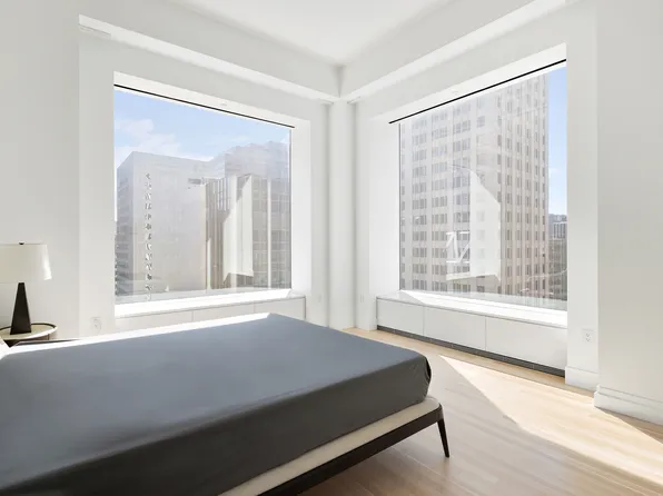 432 Park Avenue image 10 of 15