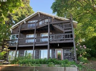 1015 Montello Ave, Hood River, OR