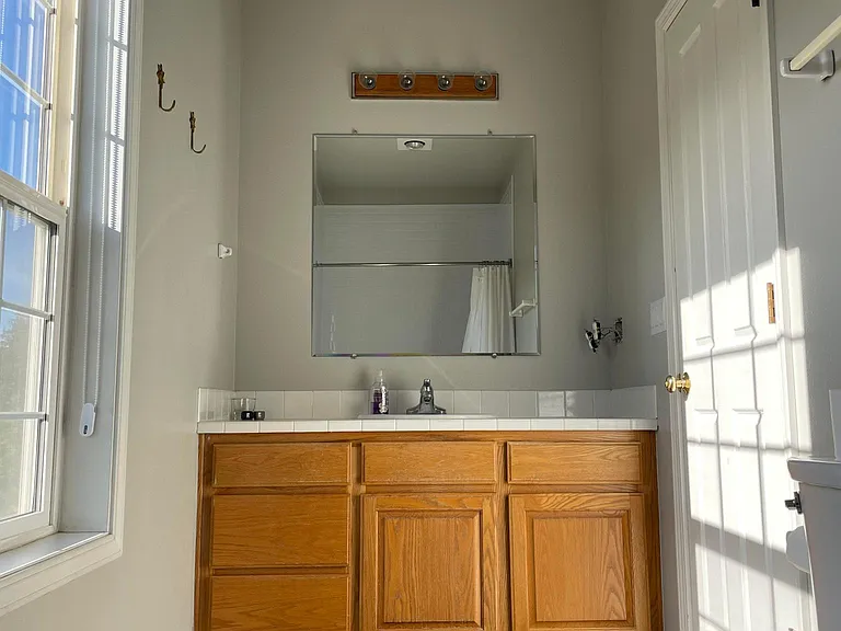 1238 NE Cedar Ridge Loop — Photo 25