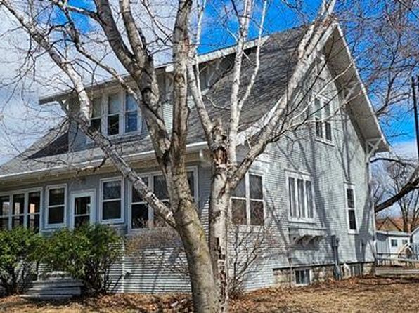 502 Park St S, Fairfax, MN 55332
