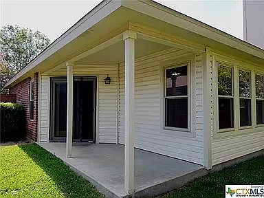4 bed, 1759 sqft, $1,950 — Photo 2