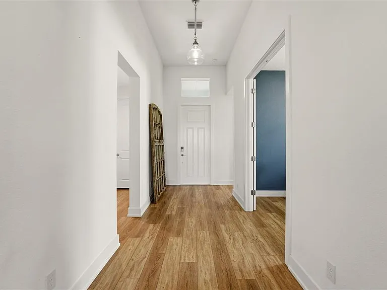 7857 Redonda Loop — Photo 3