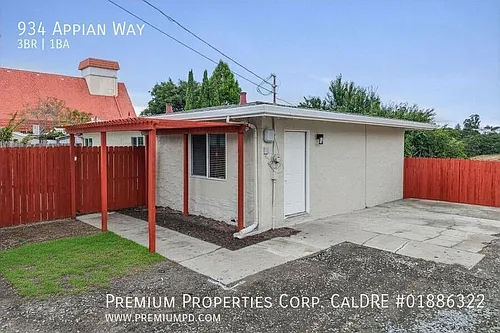 934 Appian Way Photo 1