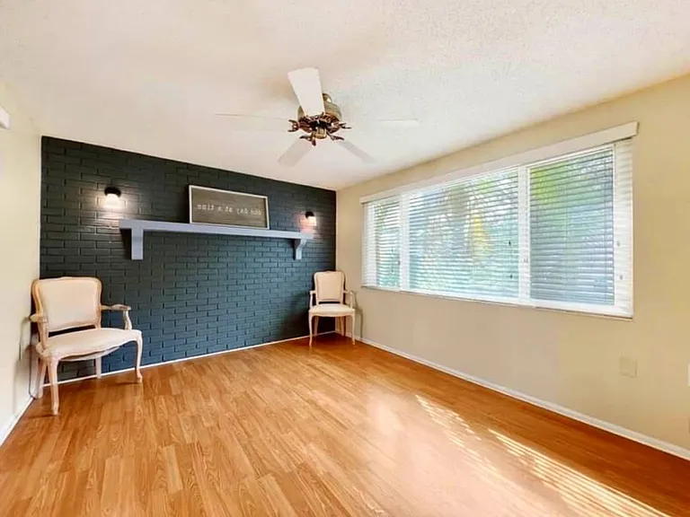 8313 Mill Creek Ln — Photo 9