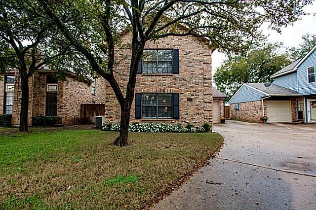 1st image of 3410 Briaroaks Dr