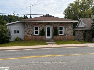 62 West Rd W, Huntsville, ON P1H 1L8