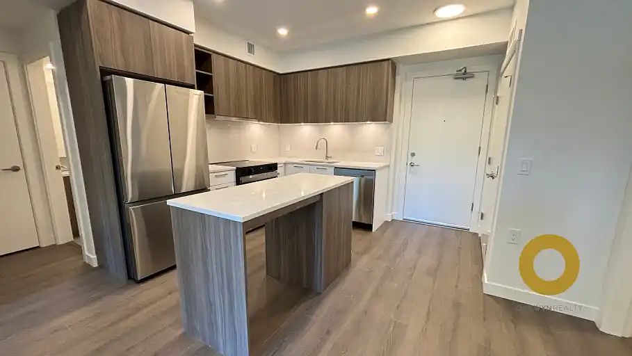 1st image of 82 1st St #211