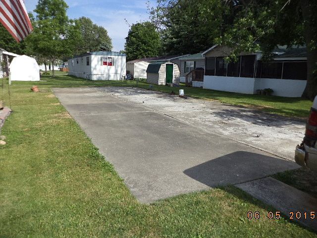 2nd image of 7328 Salem Trl