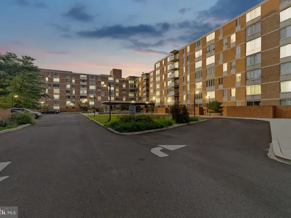 2939 Van Ness St NW APT 820, Washington, DC 20008