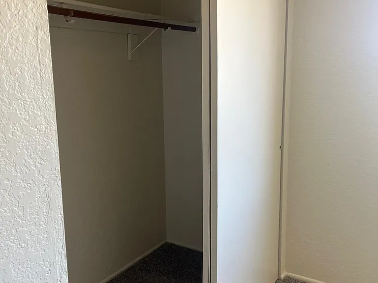 345 E Glenn St #3 — Photo 12