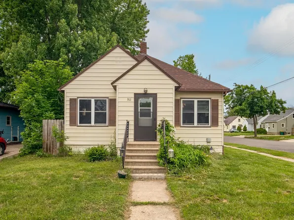 911 12th St SE, Rochester, MN 55904