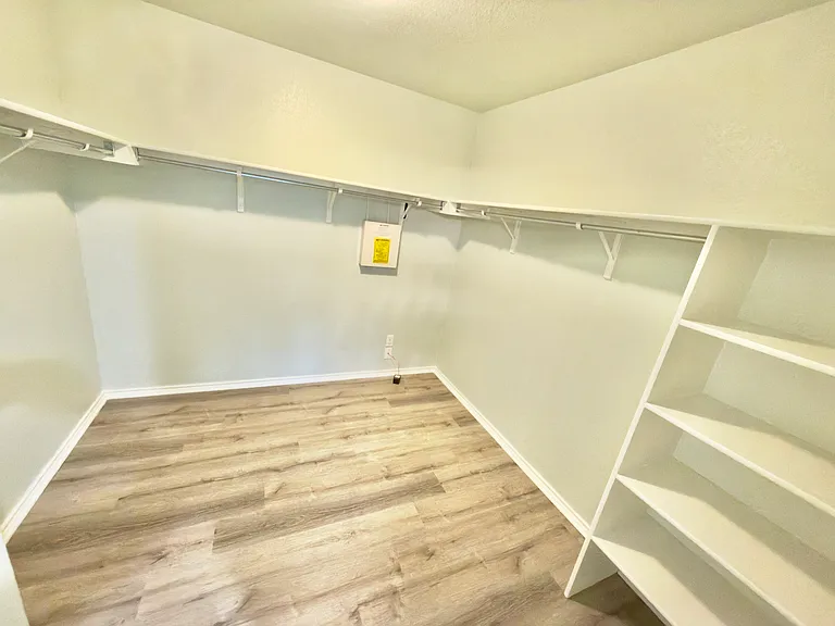 455 Gina Dr — Photo 29