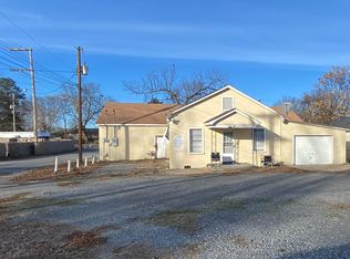 110 N Redwood St, North Little Rock, AR 72114