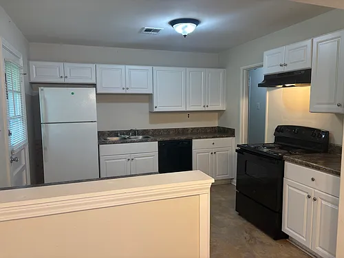 915 Grenada Dr Photo 1