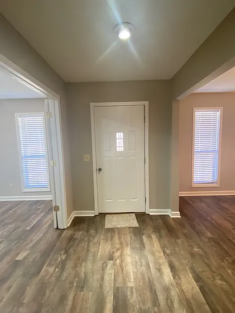Building Photo - 78 Friar Tuck Cir