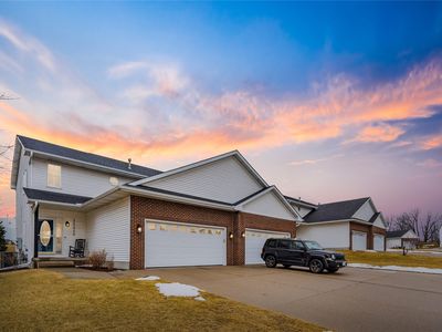 12120 Ridgeview Dr, Urbandale, IA, 50323