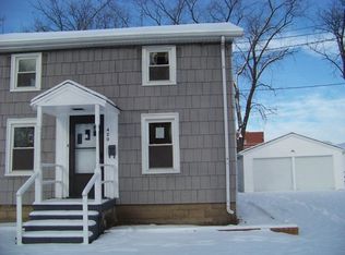 420 E 14th St, Lockport, IL 60441