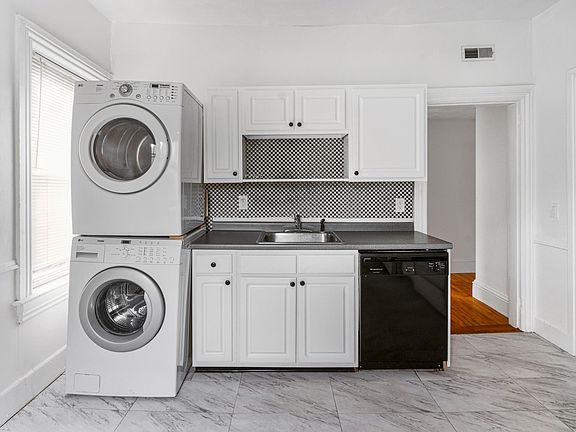 In house laundry (washer & dryer)