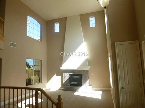 2nd image of 5326 Altadonna Ave