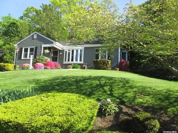 21 Cliftwood Drive, Huntington, NY 11743