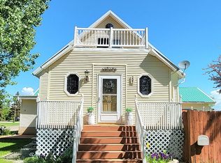 207 Peterson St, Lignite, ND 58752