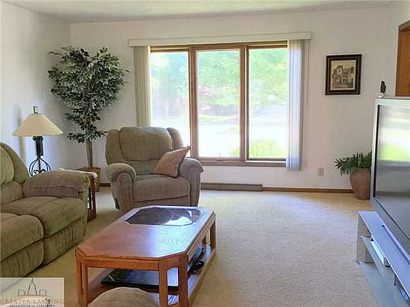3rd image of 4915 Palisade Dr