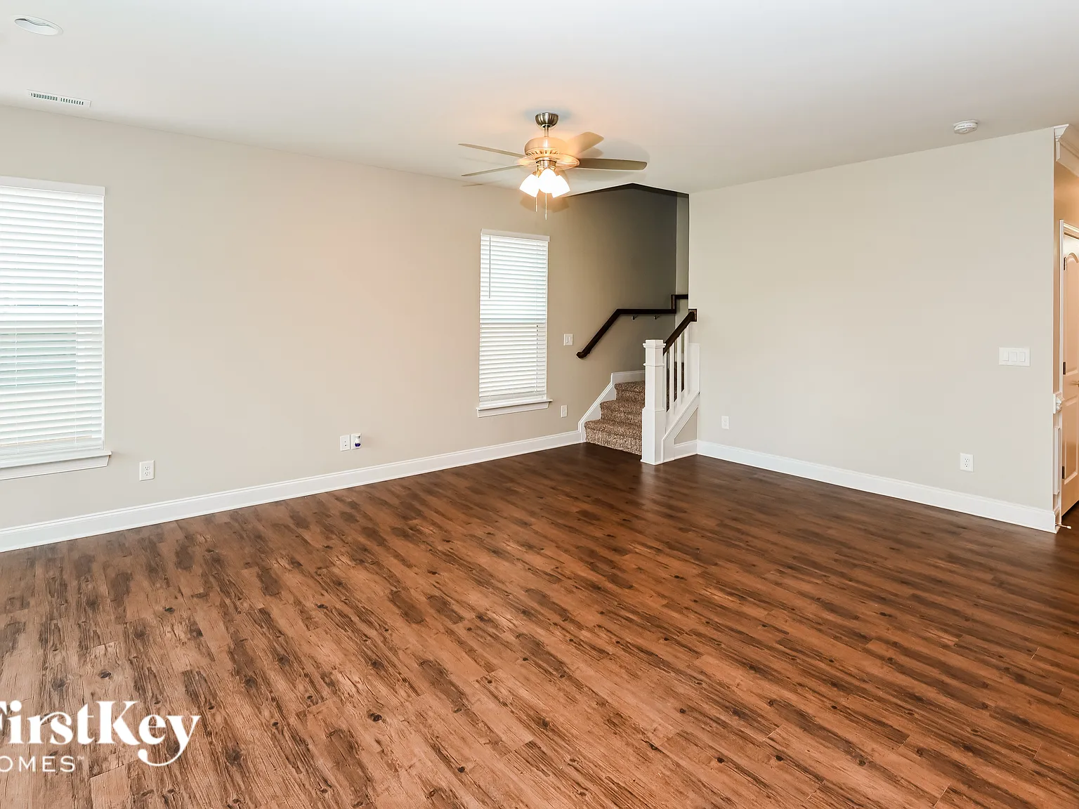 4 bed, 2.5 bath, 2513 sqft, $2,820 — Photo 3