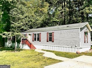 375 Malibu Dr, Fayetteville, GA 30214