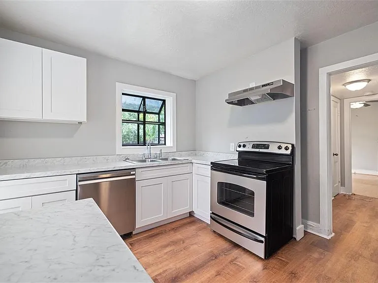 3818 W Euclid Ave — Photo 4