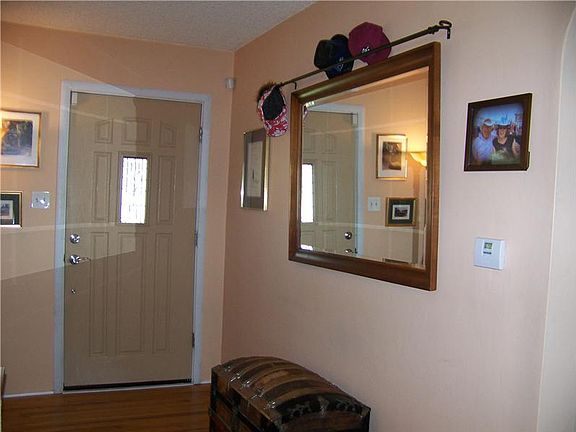 3rd image of 12 Central Pl