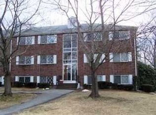 42 Fernview Ave APT 5, North Andover, MA 01845