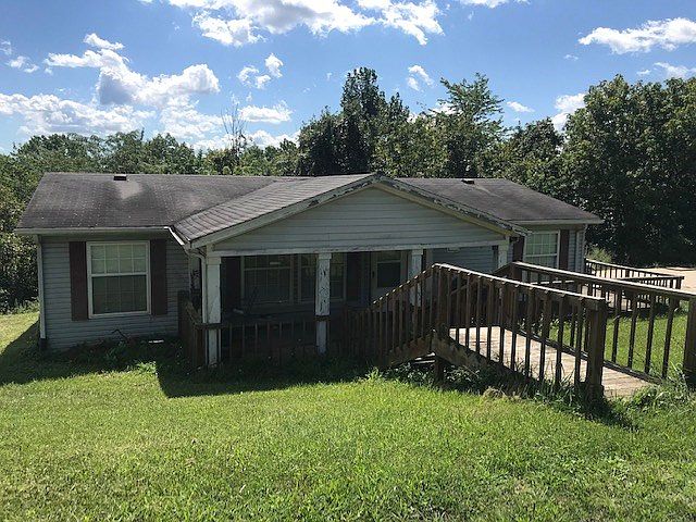 1st image of 105 Lake Ln