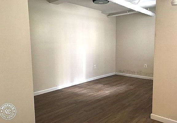 4th image of 20 Crooke Ave APT Bb
