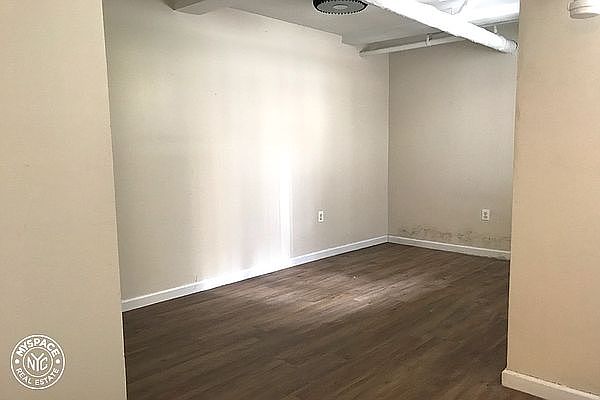 1st image of 20 Crooke Ave #Cc