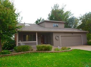 2513 E Harriet Lea, Sioux Falls, SD 57103