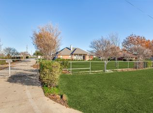 2186 McReynolds Rd, Sanger, TX 76266