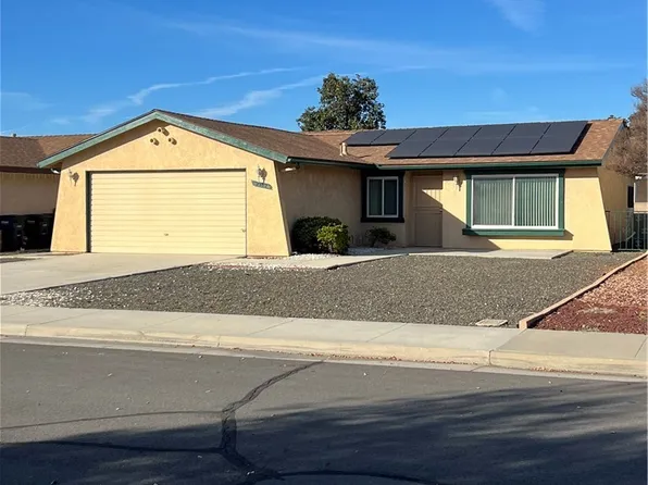 2302 El Grande St, Hemet, CA 92545