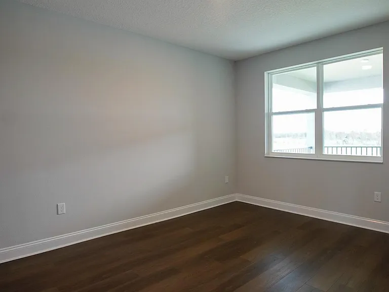 12182 Eastmoor Dr — Photo 2