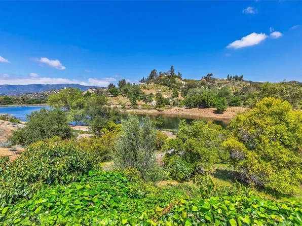 40057 S Shore Rd S, Fallbrook, CA 92028