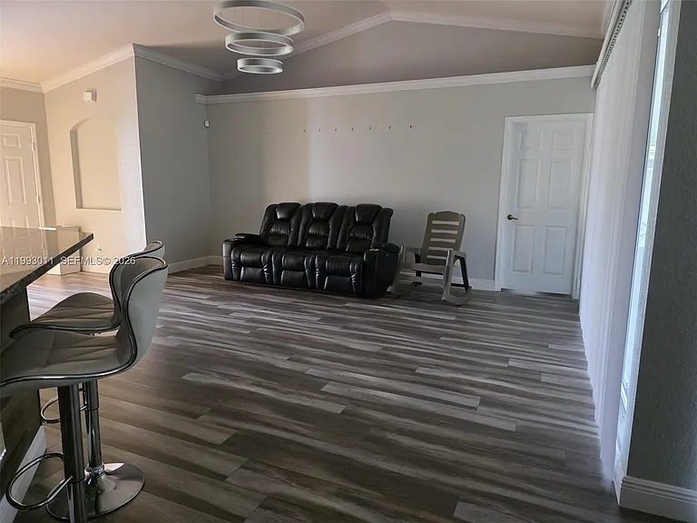 1816 Tomaso Ave — Photo 24
