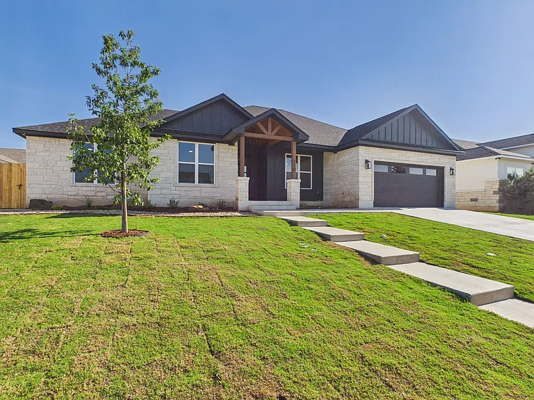 110 Parlin Ln — Photo 2