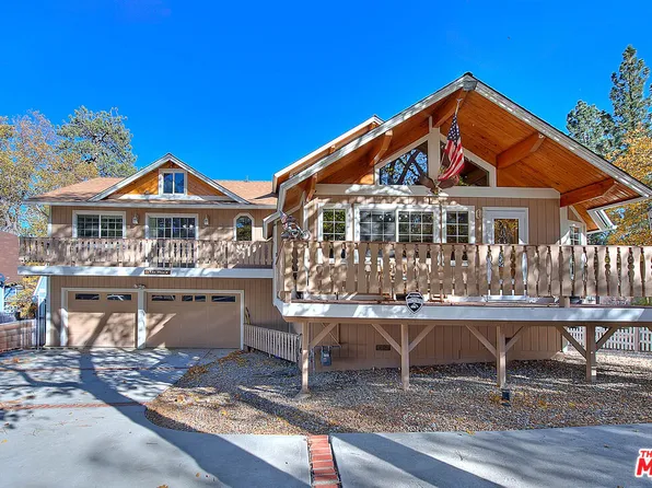 715 Victoria Ln, Sugarloaf, CA 92386