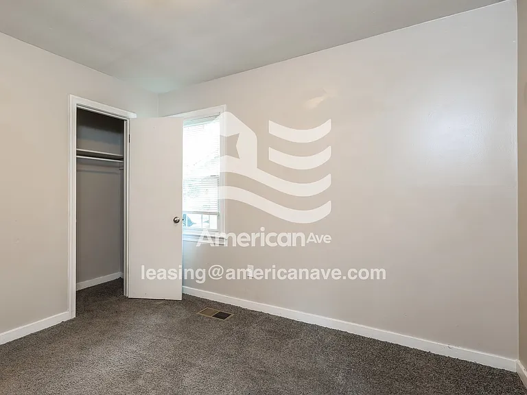 774222_012_bedroom_13920774.jpg