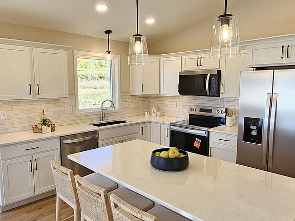 2nd image of 5322 Titanium Dr