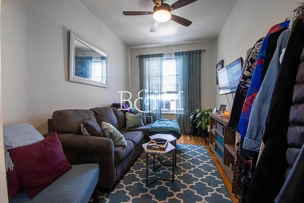 Rented by Brick&Mortar | media 7