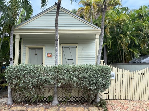 227 Julia St